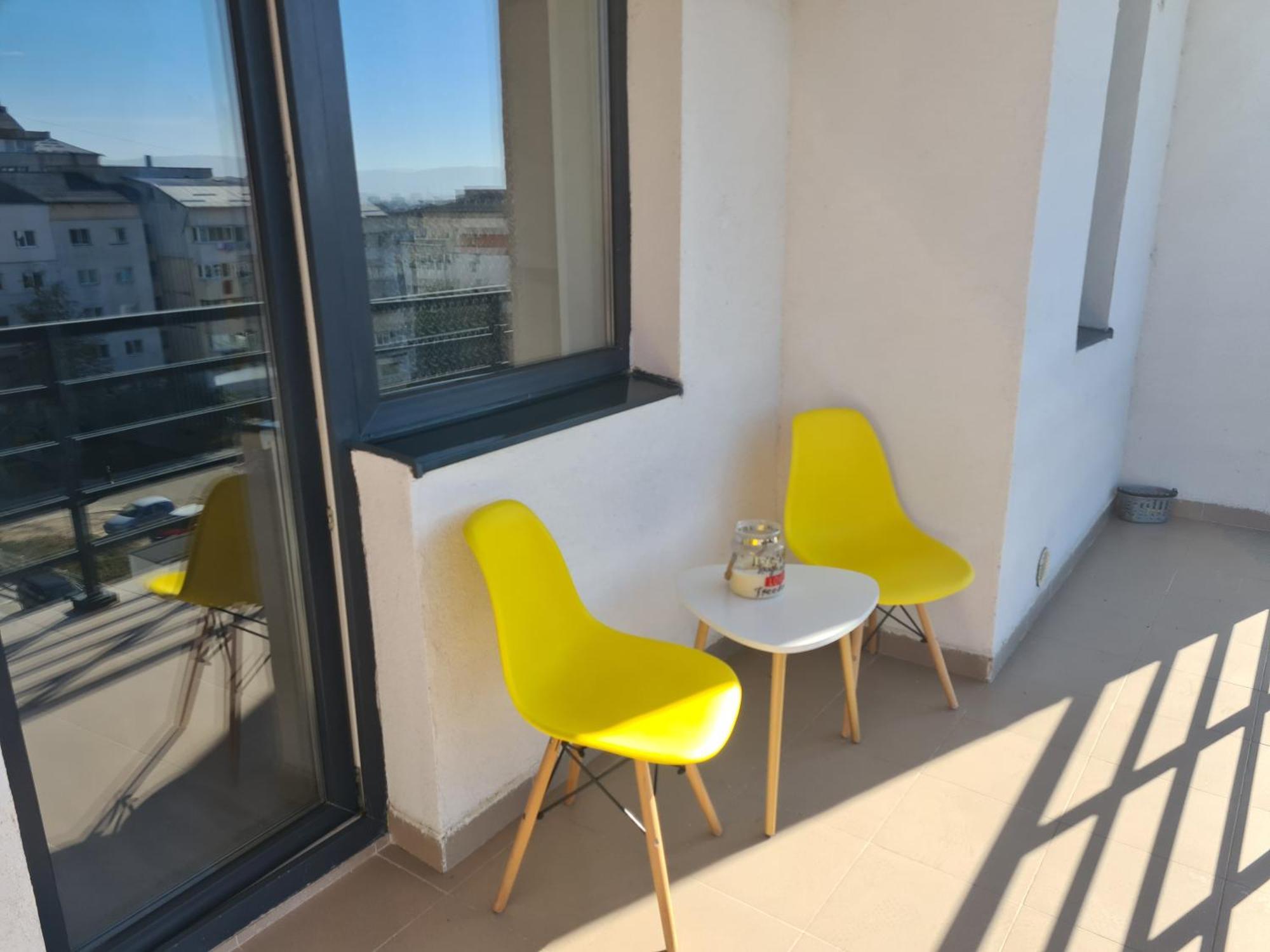 Luxury Apartments Mall V Bacău Екстериор снимка