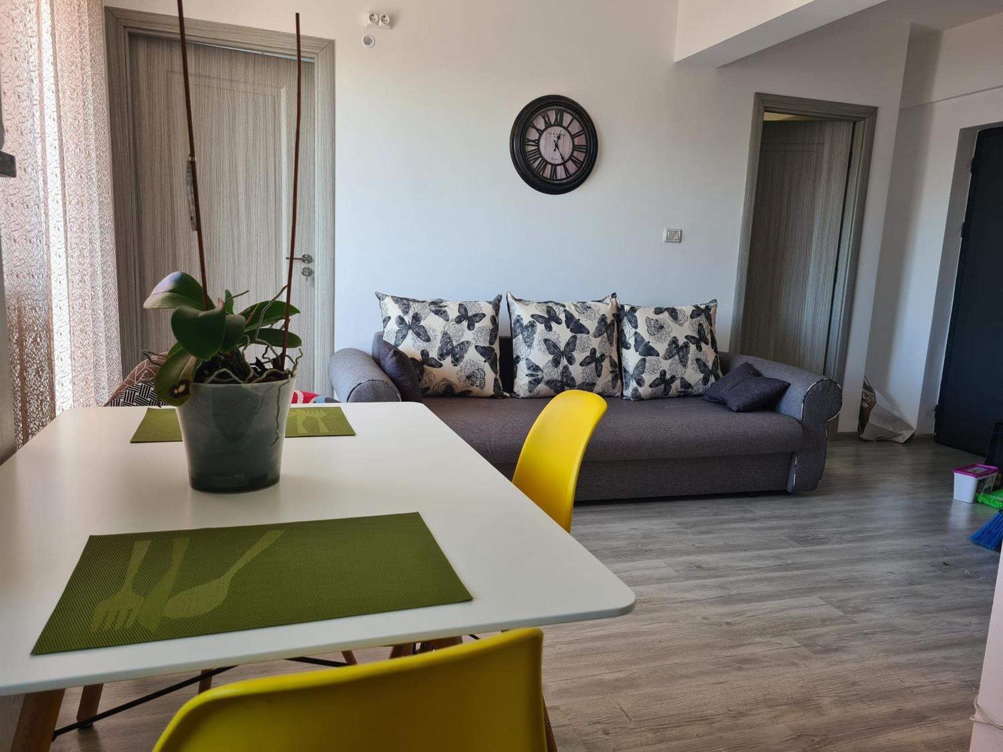 Luxury Apartments Mall V Bacău Екстериор снимка